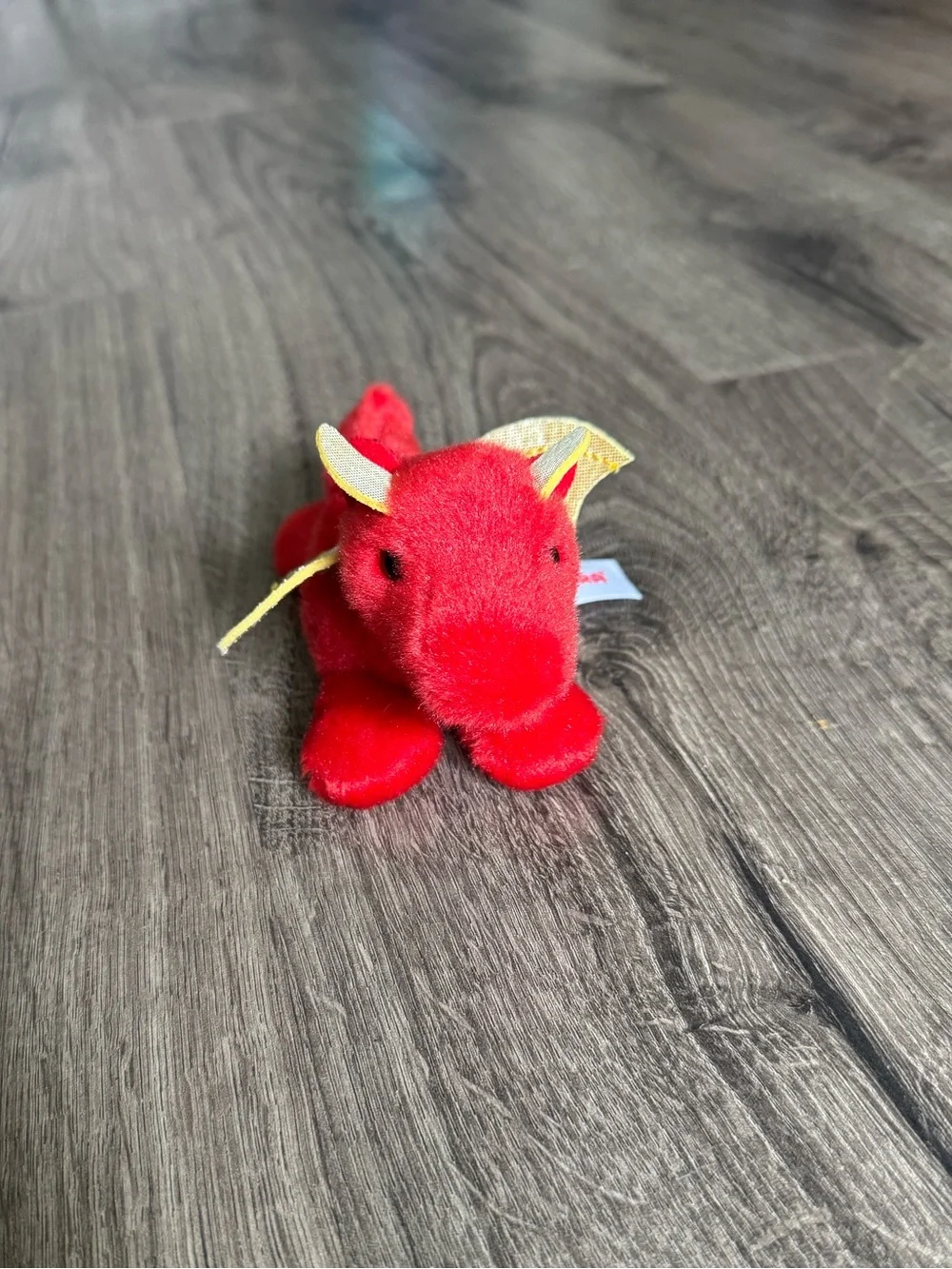 Aurora Mini Daring Dragon Shoulderkins